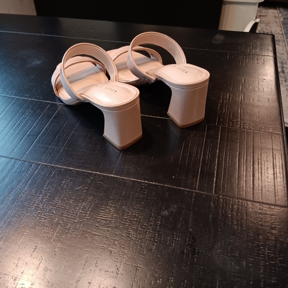 KELLY &KATIE block heel sandals size 6 - Picture 4 of 4